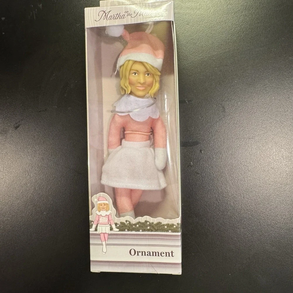 NEW Martha on the‎ Mantel Ornament by Culturefly  8